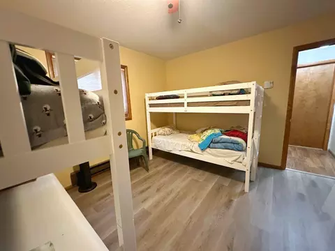 Bedroom - 207 Manchester Dr, Bushkill, PA 18324 photo 2 of 5