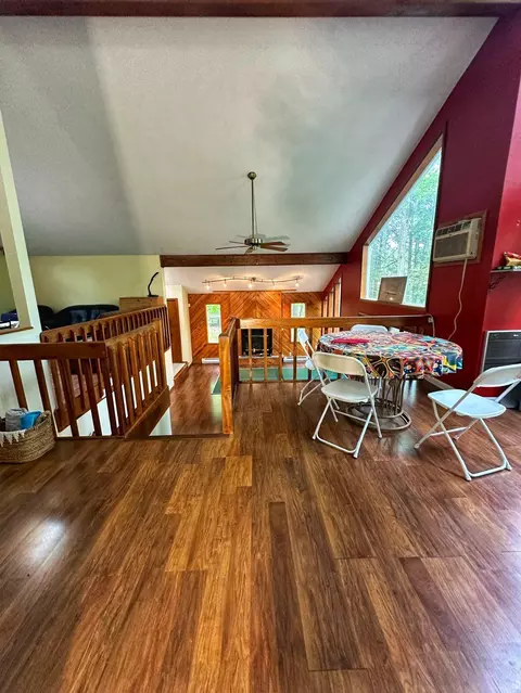 Dining - 207 Manchester Dr, Bushkill, PA 18324 photo 2 of 5