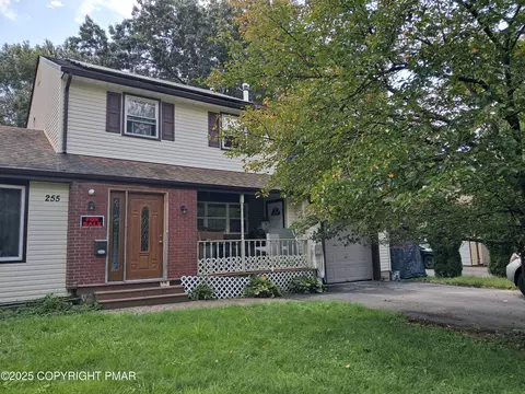 255 E Broad St, East Stroudsburg, PA 18301