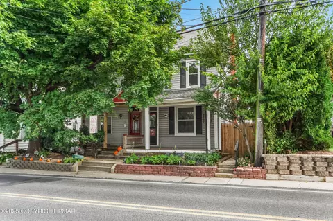 917 Brookside Rd, Allentown, PA 18106