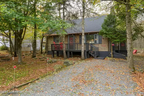 9066 Idlewild Dr, Tobyhanna, PA 18466