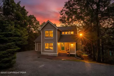 182 Upper Deer Valley Rd, Tannersville, PA 18372