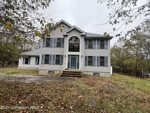 141 Long View Dr, Albrightsville, PA 18210