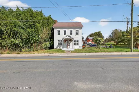 87 N Main St, York New Salem, PA 17371