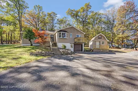 542 Post Hill Rd, Henryville, PA 18332