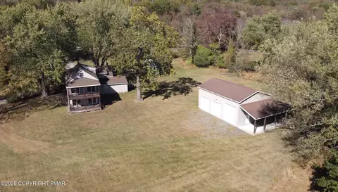 121 Schoonover Ln, East Stroudsburg, PA 18301