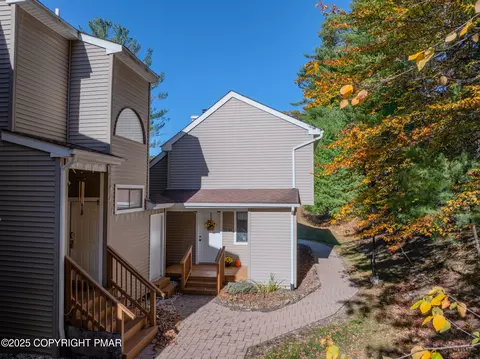 Exterior - 3344 Windermere Dr, Bushkill, PA 18324 photo 1 of 2