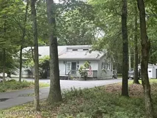 329 Kilmer Trl, Albrightsville, PA 18210