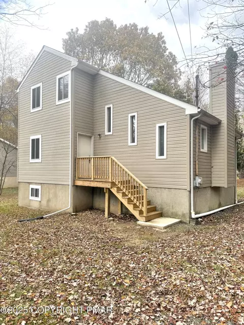 38 Parker Trl, Albrightsville, PA 18210