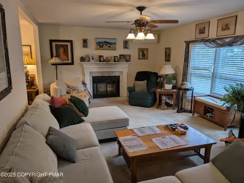 1619 Sugar Ln, Kunkletown, PA 18058