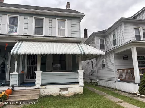 670 Franklin Ave, Palmerton, PA 18071