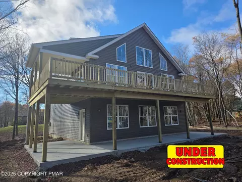 96 Parker Mews, Albrightsville, PA 18210