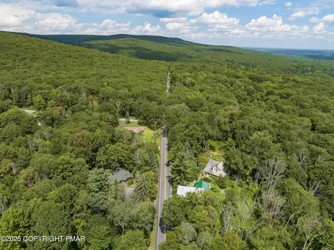 View/Area - 456 Devils Hole Rd, Cresco, PA 18326 photo 9 of 15