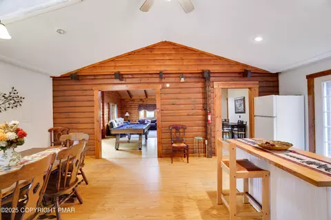 Dining - 456 Devils Hole Rd, Cresco, PA 18326 photo 2 of 3