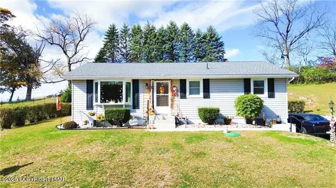 6860 Mill Creek Rd, Slatington, PA 18080