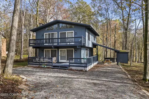 110 Violet Pl, Tobyhanna, PA 18466