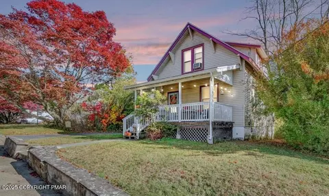 211 E Broad St, East Stroudsburg, PA 18301