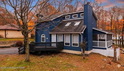 4758 Brentwood Dr, Tobyhanna, PA 18466