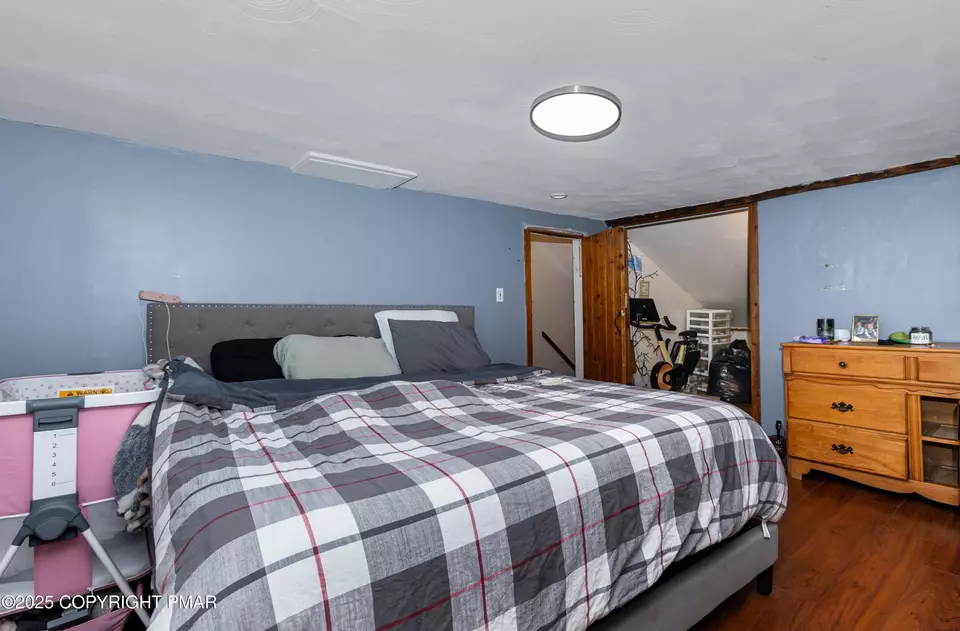 Bedroom - 161 Pa-447, Newfoundland, PA 18445 photo 5 of 7