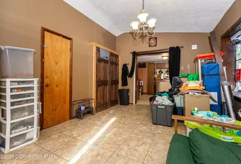 Entry Way - 161 Pa-447, Newfoundland, PA 18445 photo 1 of 1