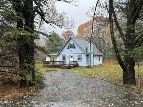 381 Towamensing Trl, Albrightsville, PA 18210