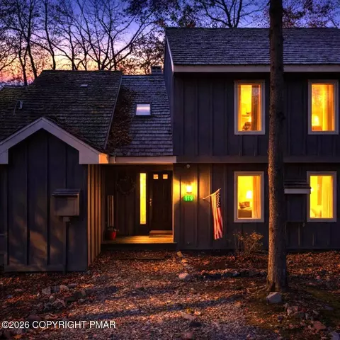 119 Downhill, Lake Harmony, PA 18624