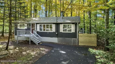 158 Choctaw Dr, Pocono Lake, PA 18347