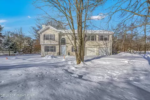 265 Cedar Dr, Long Pond, PA 18334