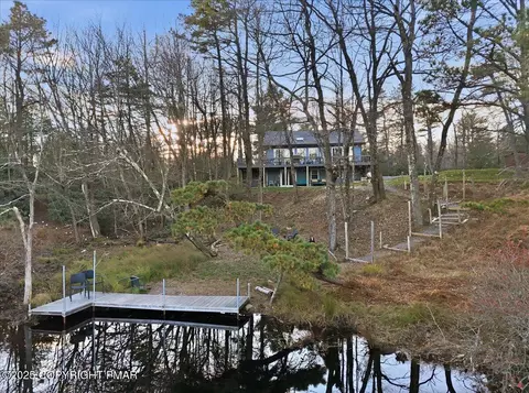 119 Archer Dr, Long Pond, PA 18334