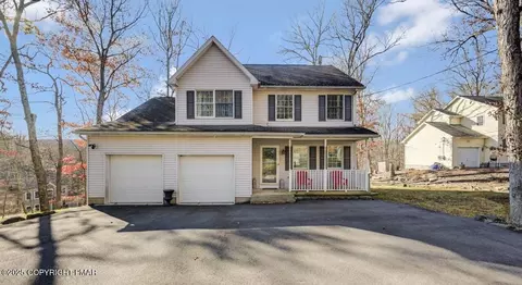 205 Regent St, Bushkill, PA 18324