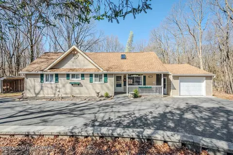 87 Lenape Trl, Albrightsville, PA 18210