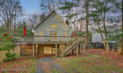 115 Tannenbaum Way, Henryville, PA 18332