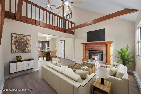 57 Frost Ln, Albrightsville, PA 18210