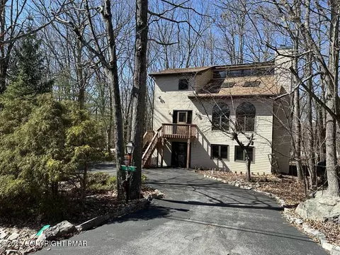 329 Hyland Dr, East Stroudsburg, PA 18301
