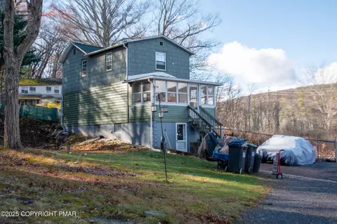 6 Water St, Mountain Top, PA 18707