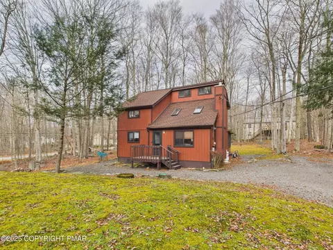 201 Pontiac Path, Pocono Lake, PA 18347
