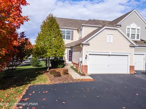 8524 Mayfair Ct, Breinigsville, PA 18031