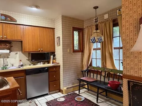 Kitchen - 113 Jackson Rd, Shavertown, PA 18708 photo 4 of 4