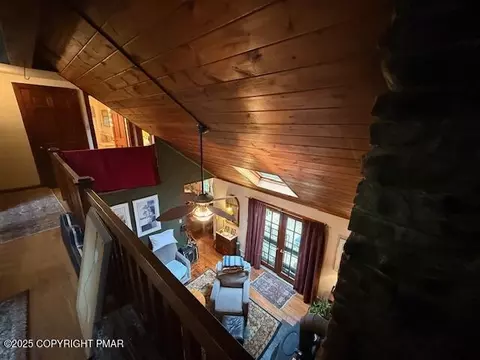 Entry Way - 113 Jackson Rd, Shavertown, PA 18708 photo 7 of 9