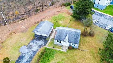 17 Mahoning Dr E, Lehighton, PA 18235