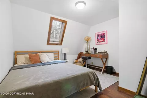 Bedroom - 497 Jonas Rd, Effort, PA 18330 photo 1 of 7