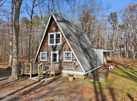 497 Jonas Rd, Effort, PA 18330