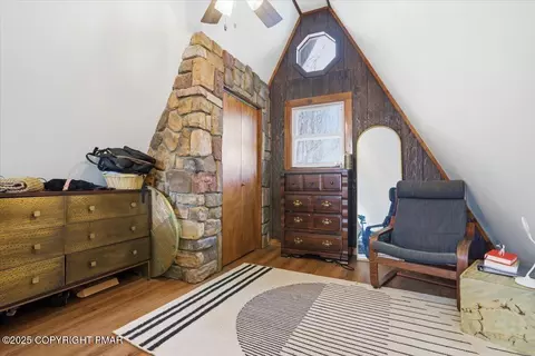 Bedroom - 497 Jonas Rd, Effort, PA 18330 photo 6 of 7