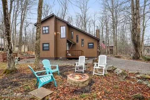 9390 Birch Ln, Tobyhanna, PA 18466