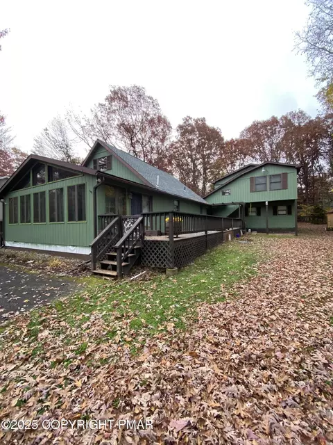 102 Indian Trl, Jim Thorpe, PA 18229