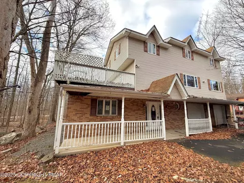 297 Hyland Dr, East Stroudsburg, PA 18301