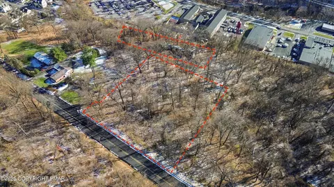W Lafayette Street, Easton, PA 18042