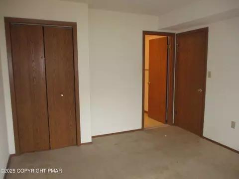 Bedroom - 159 Stream Ct, Bushkill, PA 18324 photo 2 of 3