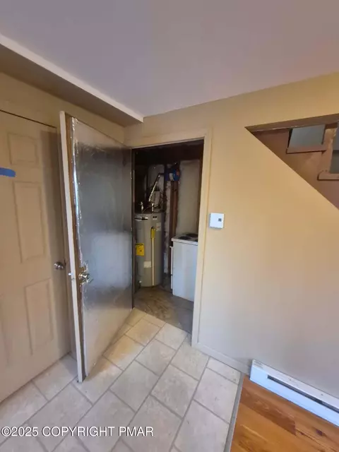 191 Saunders Dr, Bushkill, PA 18324 photo 37