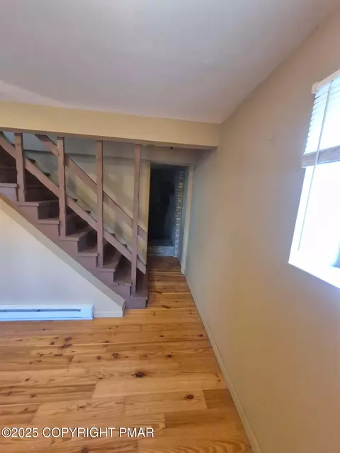 191 Saunders Dr, Bushkill, PA 18324 photo 34